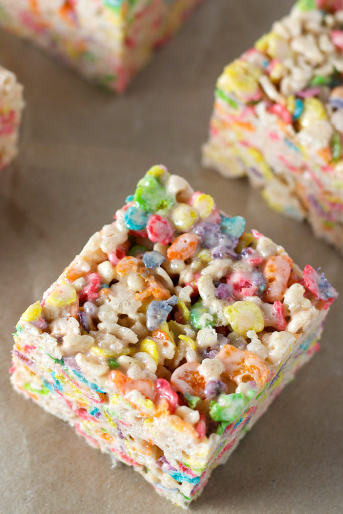 25 Magical Unicorn Themed Desserts - Smart Party Ideas