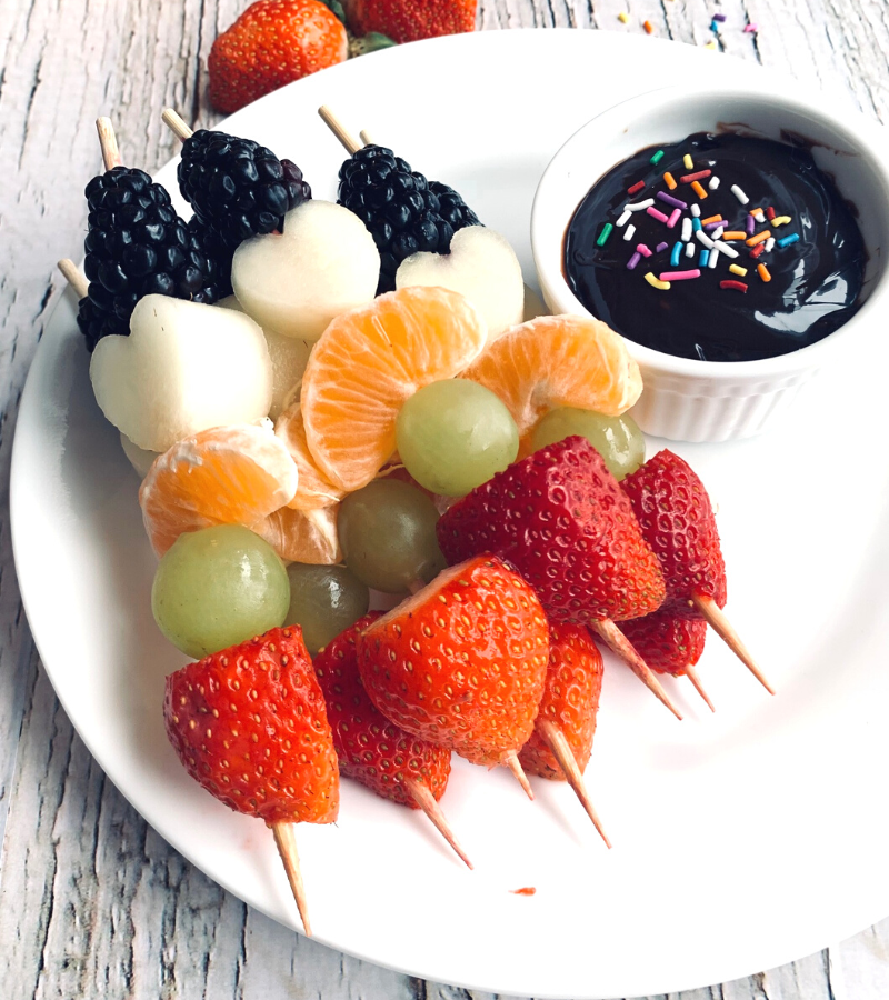 Simple Fruit Kebabs (#1 Easy Healthy Birthday Party Snack For Kids ...